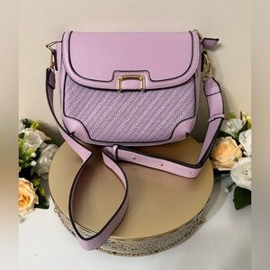 Crafted with practicality in mind the crossbody Travel bag is rendered in a chic